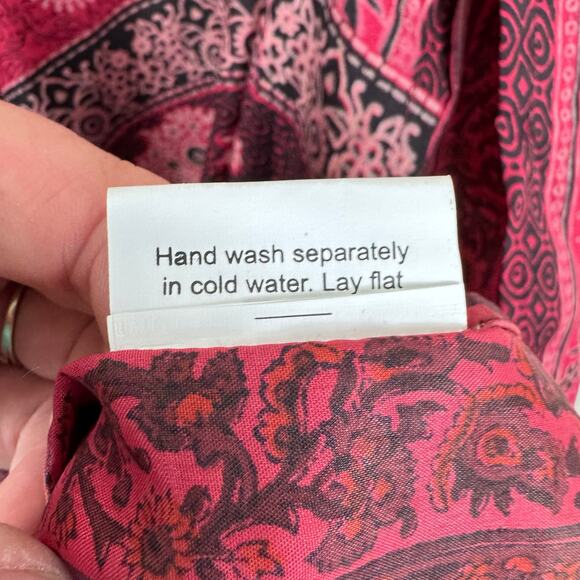 Earthbound Trading Co. 100% Silk Red Paisley Layered Midi Wrap Skirt One Size - Picture 6 of 6